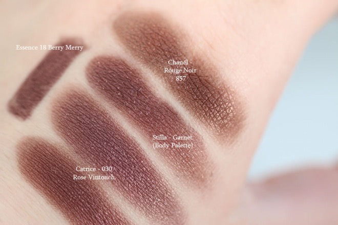 Chanel Illusion D’Ombre Long Wear Luminous Eyeshadow 857 Rouge Noir