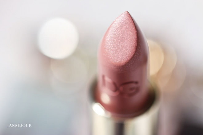 Ода нежности. Dolce & Gabbana. Classic Cream Lipstick в оттенке 232 Antique Rose (Fall 2015)