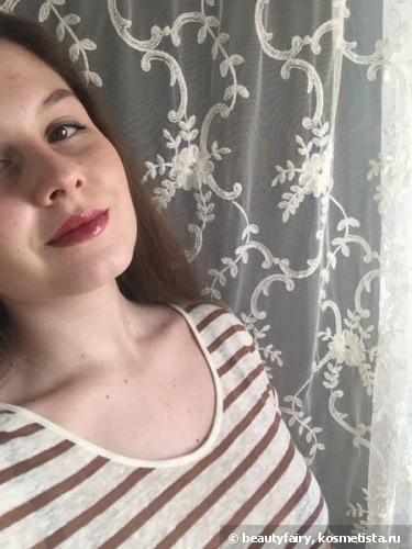 Помады Burberry Lip Mist Natural Sheer Lipstick - #206 Blueberry, #213 Field rose