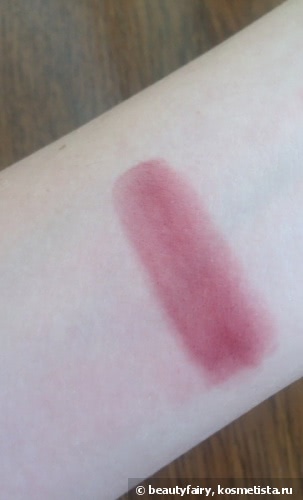 Помады Burberry Lip Mist Natural Sheer Lipstick - #206 Blueberry, #213 Field rose