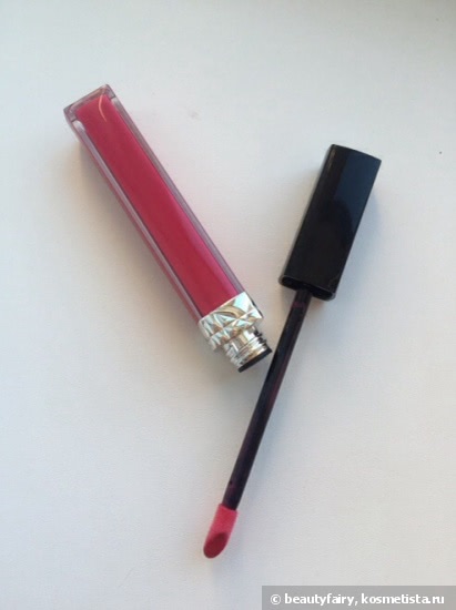 Яркие краски весны с Dior Rouge Dior Brillant Lipshine & Care Couture Color #775 Darling