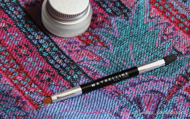 Космические стрелки с Maybelline Eyestudio Lasting Drama gel eyeliner в оттенке #07 Black Chrome