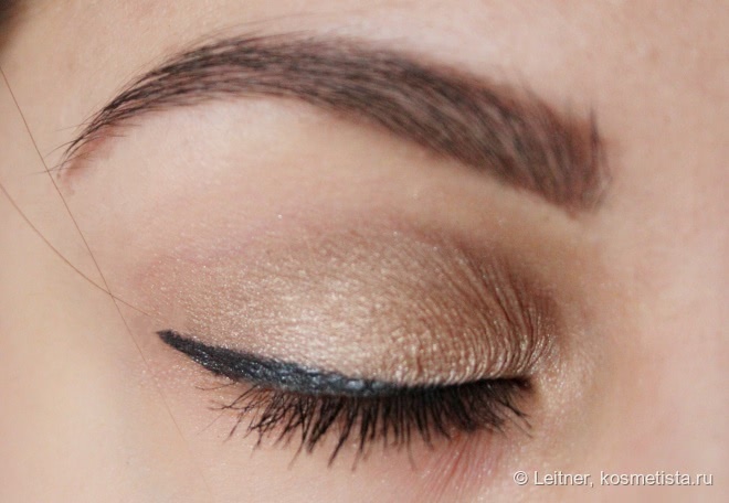 Космические стрелки с Maybelline Eyestudio Lasting Drama gel eyeliner в оттенке #07 Black Chrome
