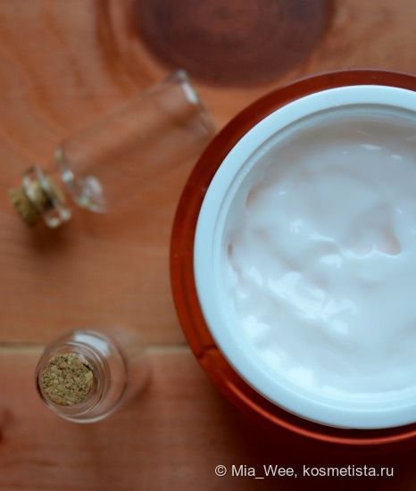Увлажняющий крем для лица THE Saem Dewy Love Hydrating Cream
