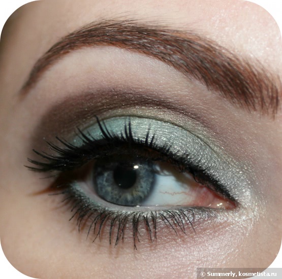 Сочетание спокойных и ярких оттенков в одной палетке - Pupa Pupart Eyeshadow palette (тон 04 изумрудный + бежевый)