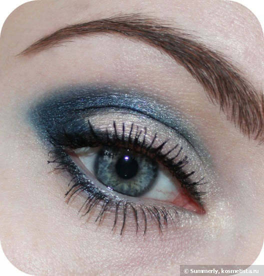 Сочетание спокойных и ярких оттенков в одной палетке - Pupa Pupart Eyeshadow palette (тон 04 изумрудный + бежевый)