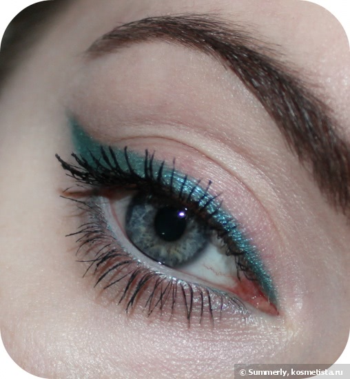Сочетание спокойных и ярких оттенков в одной палетке - Pupa Pupart Eyeshadow palette (тон 04 изумрудный + бежевый)