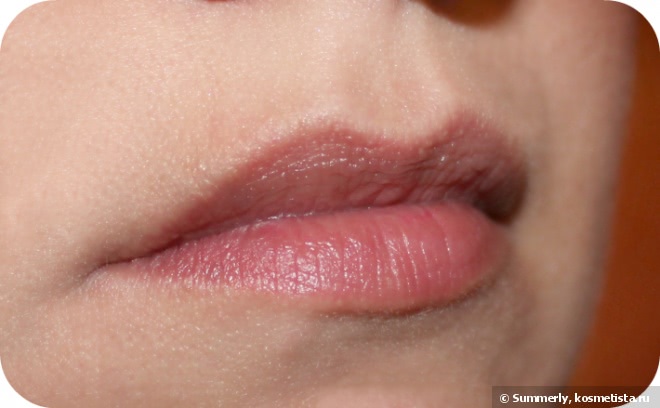 Эффект зацелованных губ от Divage Aqua Tint Lip and Cheek Pigment №3