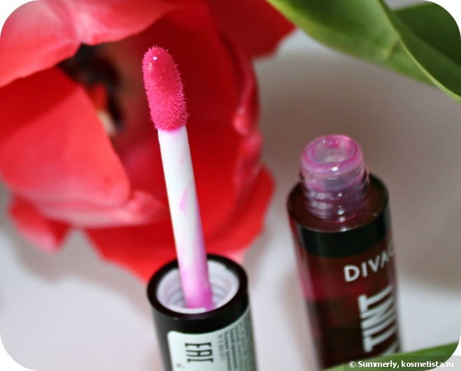 Эффект зацелованных губ от Divage Aqua Tint Lip and Cheek Pigment №3