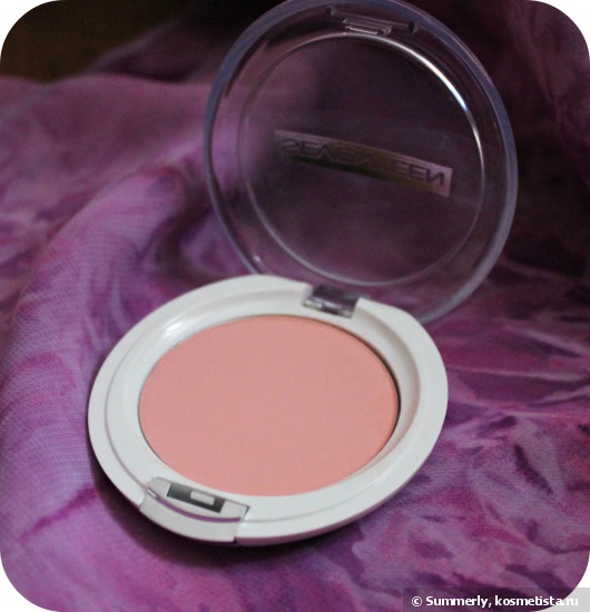 Бюджетные румяна с шикарной пигментацией и отличной стойкостью Seventeen Natural-Matte Silky Blusher #12 Peachy Rose