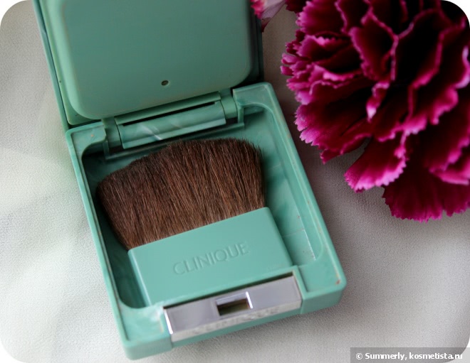 Легкая, нежная, пудровая вуаль... Clinique Almost Powder Makeup Teint Poudre Naturel Spf 15, оттенок № 03 light