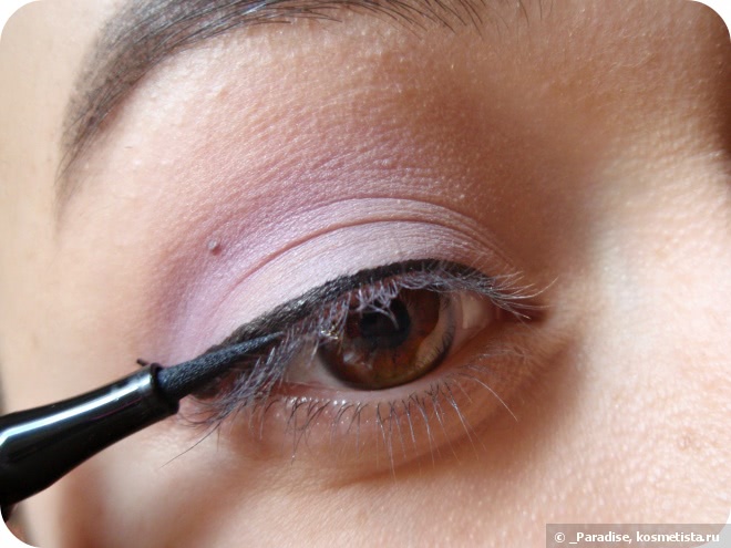Как нарисовать красивые стрелки? С подводкой-фломастером Stellary Deep colour eyeliner в оттенке #01 black это проще простого
