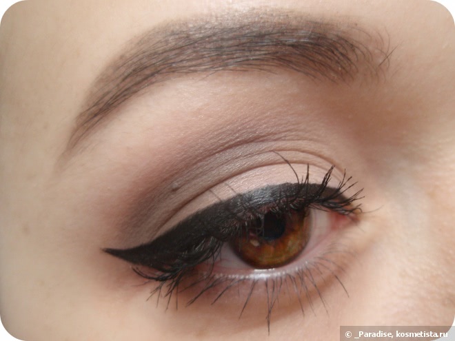 Как нарисовать красивые стрелки? С подводкой-фломастером Stellary Deep colour eyeliner в оттенке #01 black это проще простого