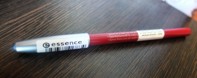 Essence Lipliner 08 red blush - он в моём сердце надолго