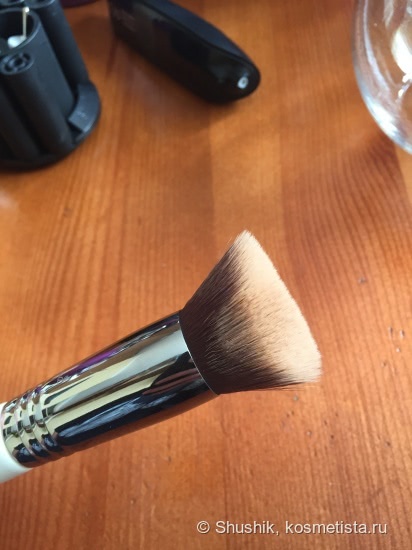 Stylpro Makeup Brush Cleaner and Drier - чудо-прибор для тех, кто не любит мыть кисти так, как не люблю их мыть я