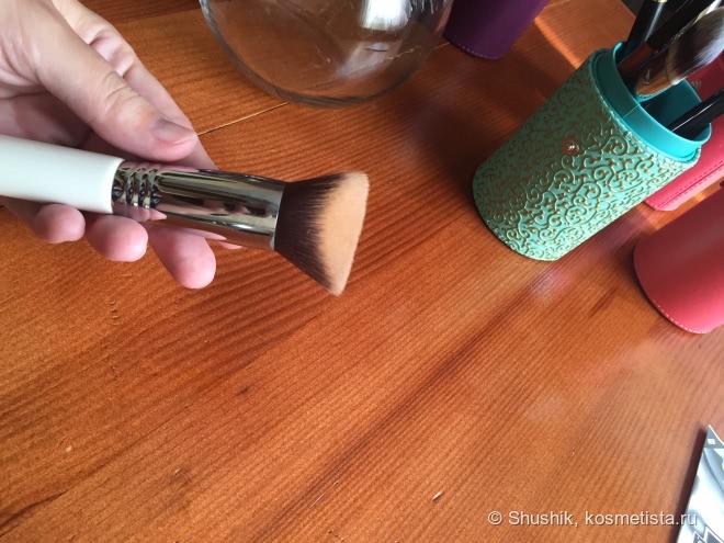 Stylpro Makeup Brush Cleaner and Drier - чудо-прибор для тех, кто не любит мыть кисти так, как не люблю их мыть я