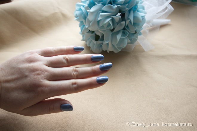 Радужный единорог или лак для ногтей от China Glaze в оттенке 2nite