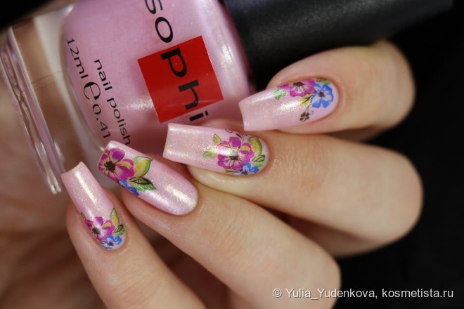 Весенний маникюр с Sophin Nail Polish 158 и слайдер-дизайном BlueSea G117
