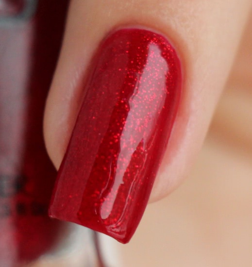 Color Club Nail Lacquer 489 Ruby Slippers + дизайн со стразами Swarovski Elements