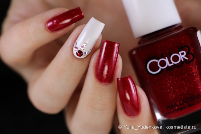 Color Club Nail Lacquer 489 Ruby Slippers + дизайн со стразами Swarovski Elements
