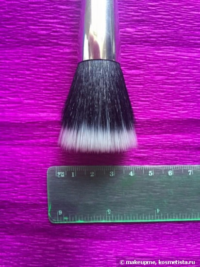 Кисть с двойным ворсом Yves Rocher Buffer Brush - для чего она хороша?