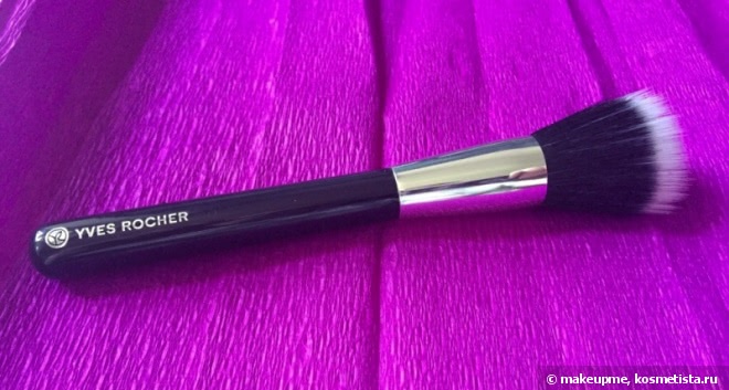 Кисть с двойным ворсом Yves Rocher Buffer Brush - для чего она хороша?