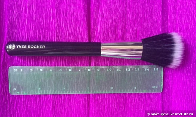 Кисть с двойным ворсом Yves Rocher Buffer Brush - для чего она хороша?