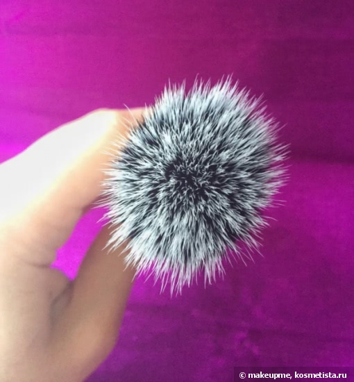 Кисть с двойным ворсом Yves Rocher Buffer Brush - для чего она хороша?