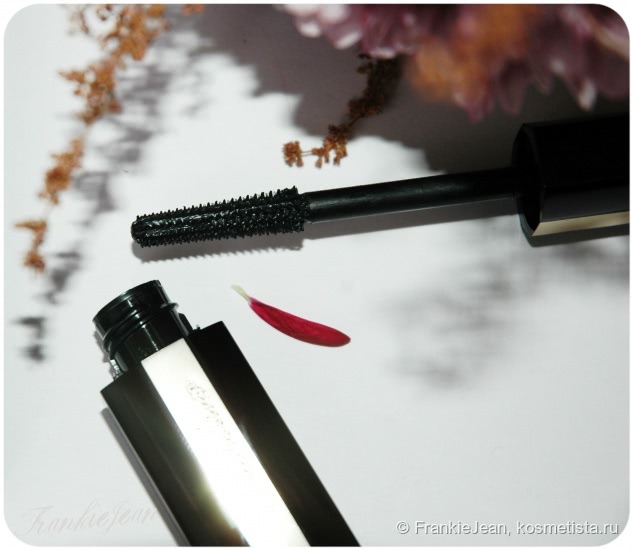 Тушь не только для ресниц красивых, но и для настроения хорошего Guerlain Masсara Volume Intense 01 Noir