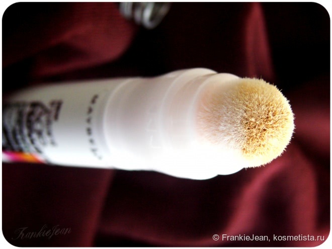 Maybelline Instant Age Rewind Eraser Dark Spot Concealer + Treatment 210 Fair