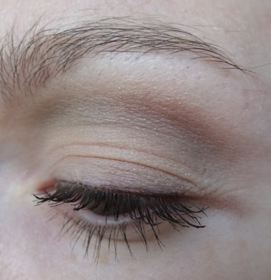 Любительницам нюда - Revlon Colorstay 16 Hour Eye Shadow Quad № 500 Addictive