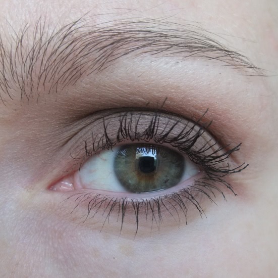 Любительницам нюда - Revlon Colorstay 16 Hour Eye Shadow Quad № 500 Addictive