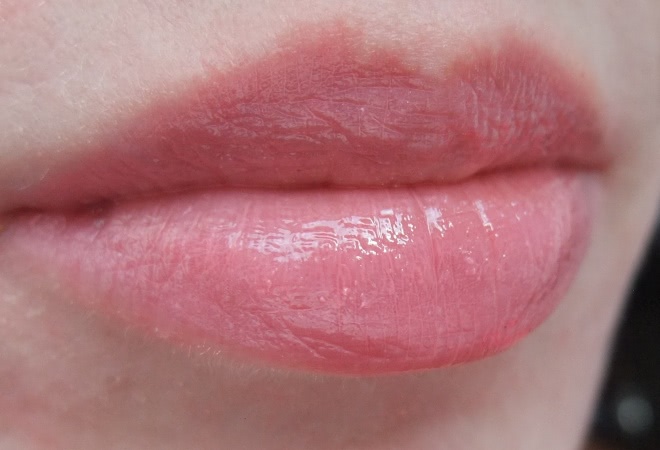 Блеск для губ Makeup Revolution London Amazing lipgloss Natural pink