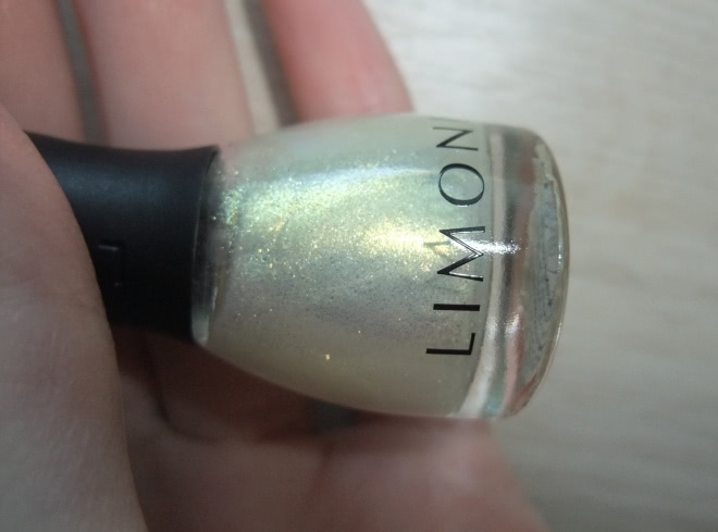 Лаки для ногтей Limoni Romantiс 320 и Carnival 534