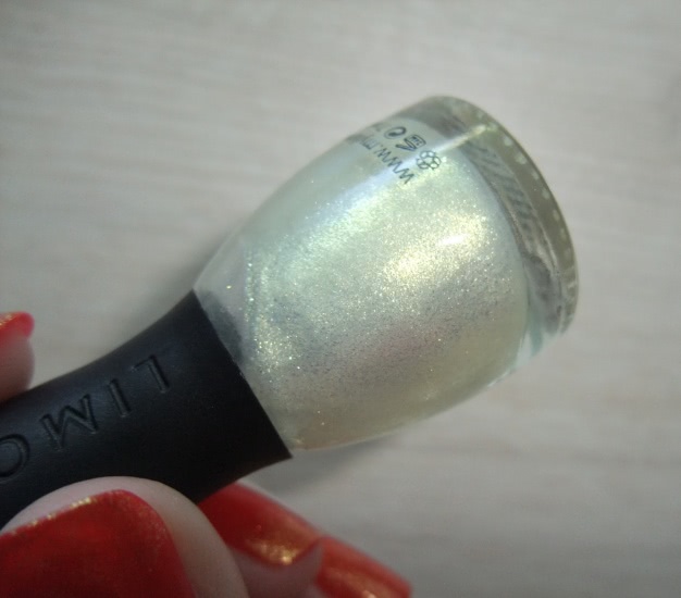 Лаки для ногтей Limoni Romantiс 320 и Carnival 534