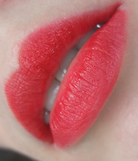 Яркие и одновременно естественные губы с Tony Moly tony tint delight 02 Red
