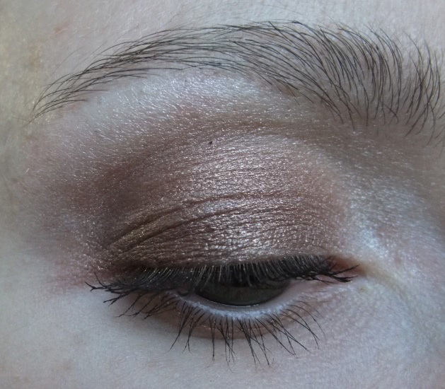 Sleek A new day 430, дневной макияж может быть разным