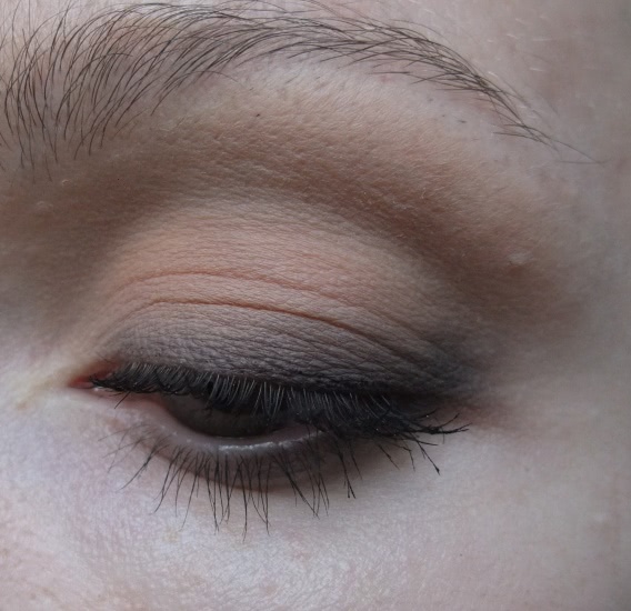 Urban Decay Naked 2 Basics Eyeshadow Palette