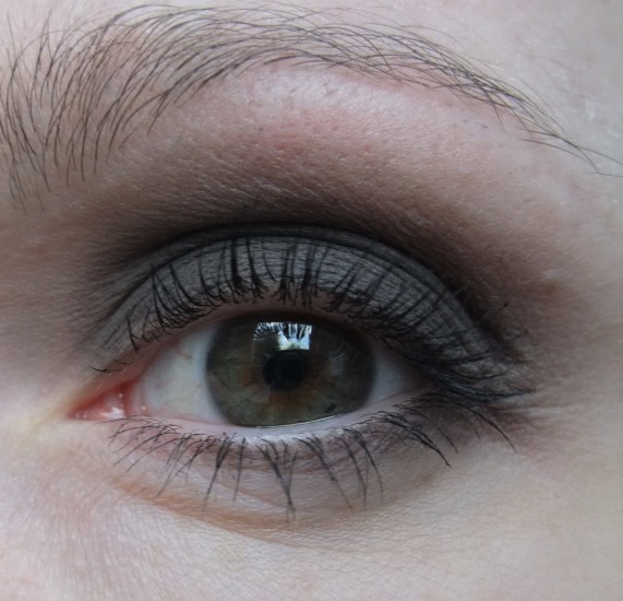 Urban Decay Naked 2 Basics Eyeshadow Palette