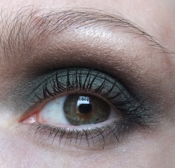 Avon Тrue color Eyeshadow duo Enchanted forest