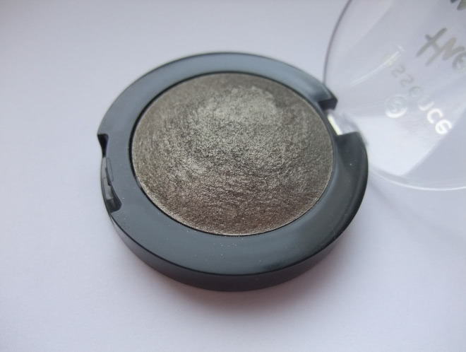 Essence The Metal Eyeshadow 09 Patina Glow
