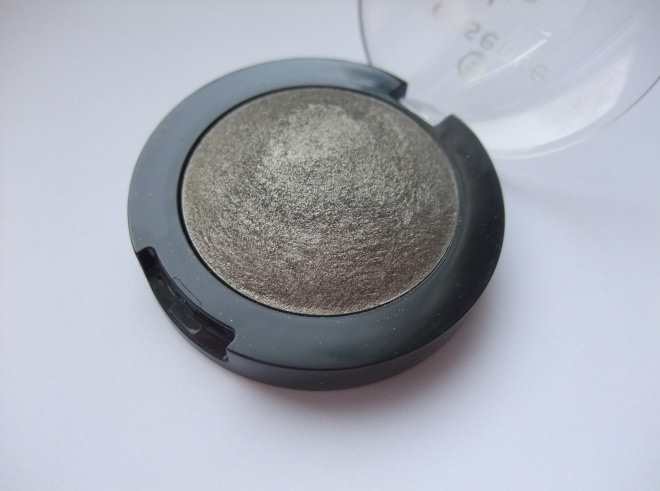 Essence The Metal Eyeshadow 09 Patina Glow