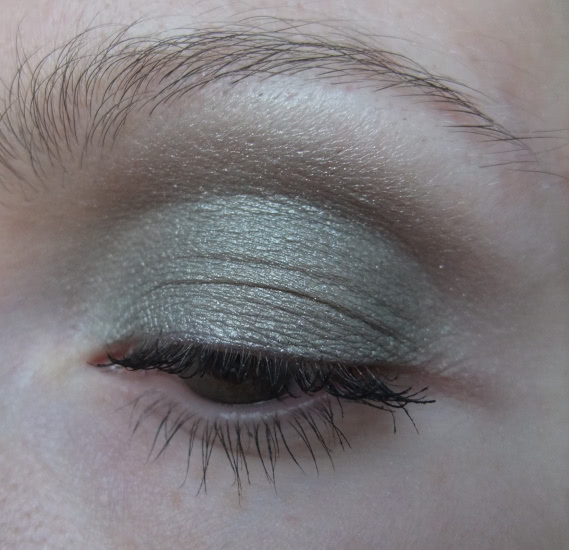 Essence The Metal Eyeshadow 09 Patina Glow