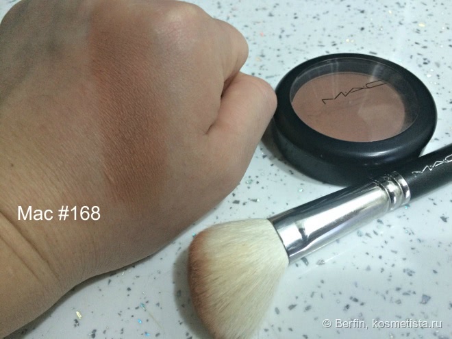 Старенькие, но тем не менее глубоко любимые косметические кисти Mac