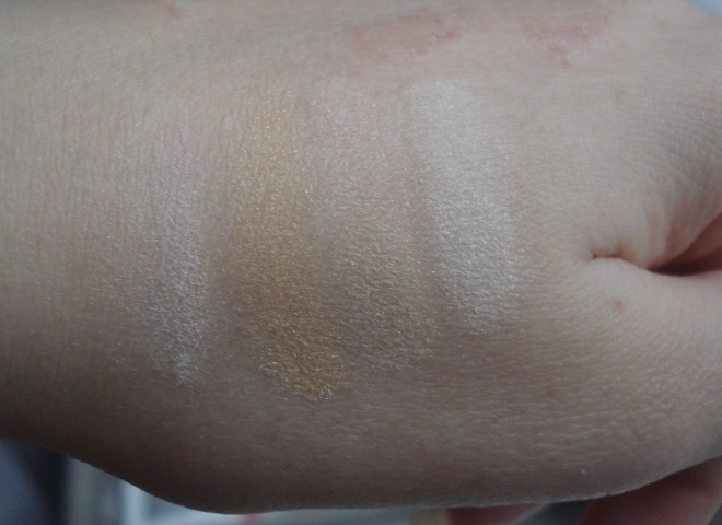 Рождественская игрушка - Guerlain Meteorites Flocons Enchantes Poudre Sublimatrice Light-Enhancing Powder