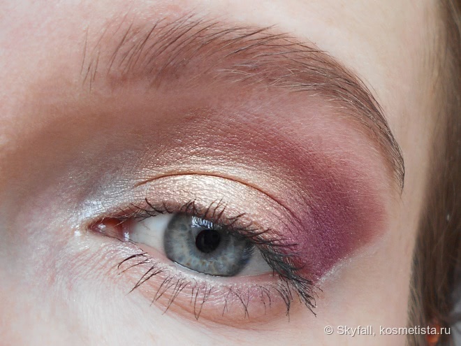 Палетка теней Sleek I-Divine Vintage Romance Palette