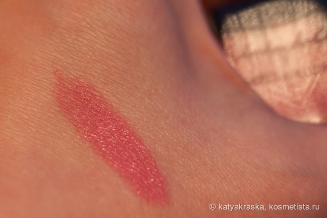 Блеск для губ и румяна YSL Baby Doll Kiss&Blush в оттенке 3
