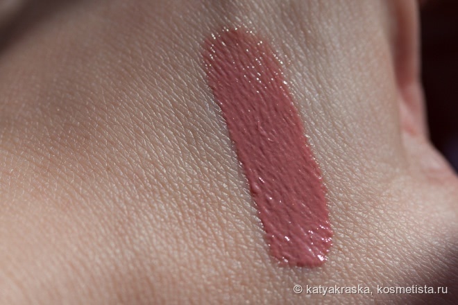 Нюдовый глянец. Лак для губ Estee Lauder Pure Color Envy Sculpting Lacquer в оттенке Potent Petal 170