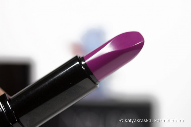 Nouba Lipstick velvet touch в оттенке 25