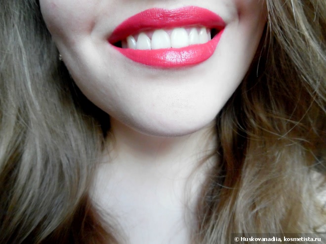 О том, что нужно сделать,чтобы матовая помада стала матовой на примере Essence Stay Matt Lip Cream в оттенке 03 Smooth Berry и 01 Velvet Rose